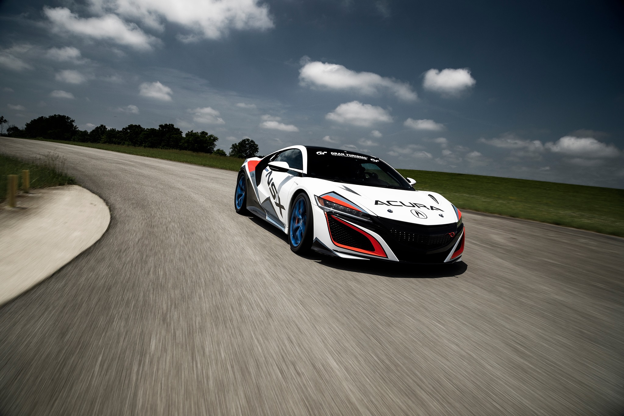 Columbus Crew Acura NSX Specialty Wrap project image 2