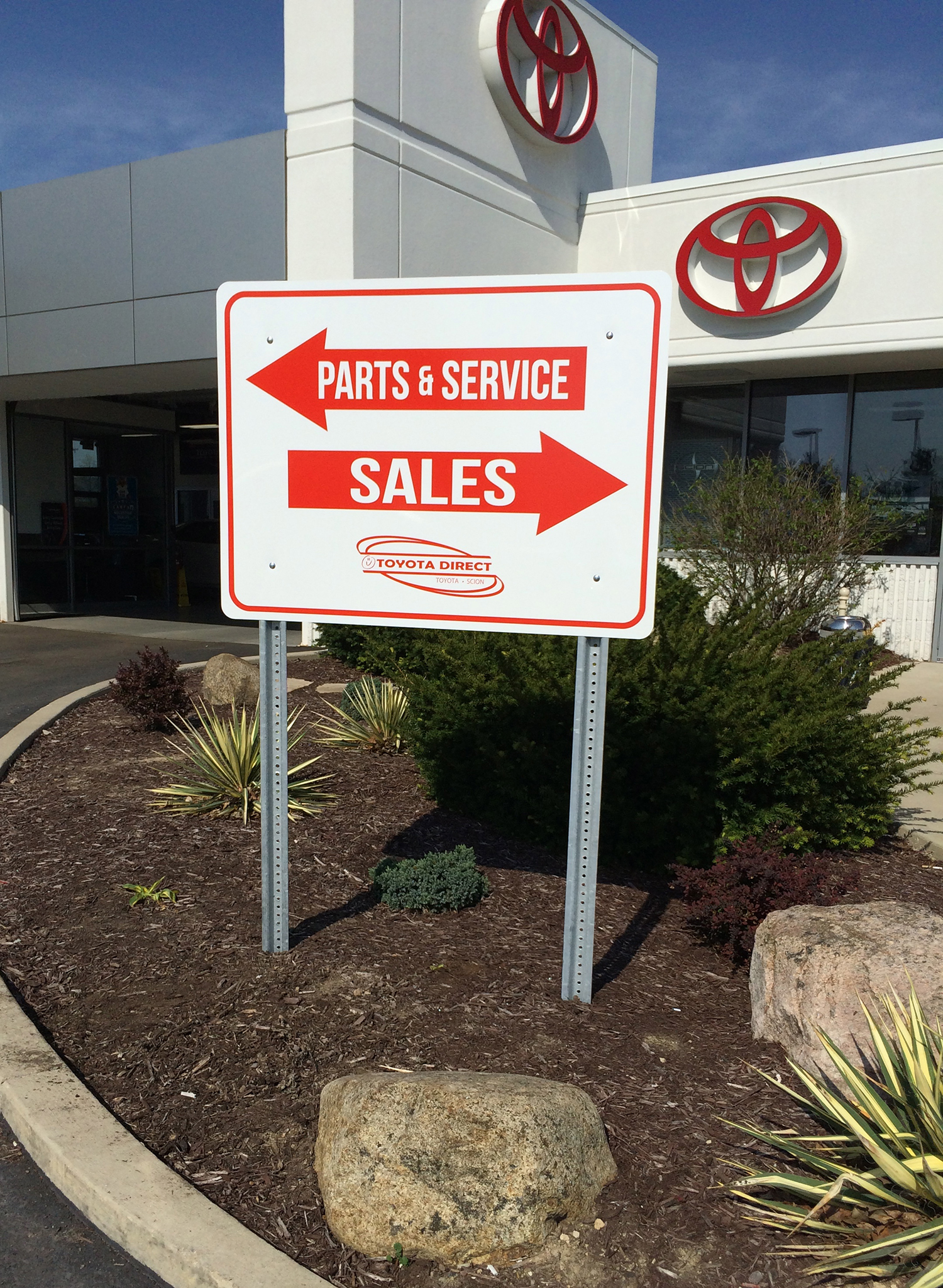 Directional Metal Sign project image 1